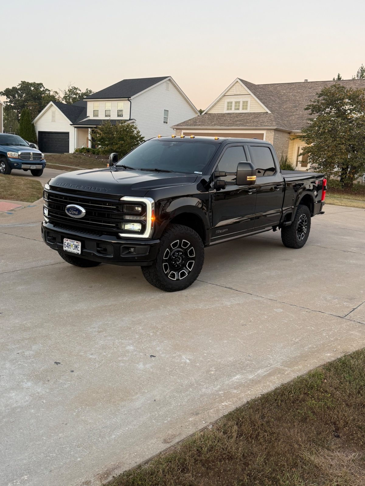 Black Ford Super Duty
